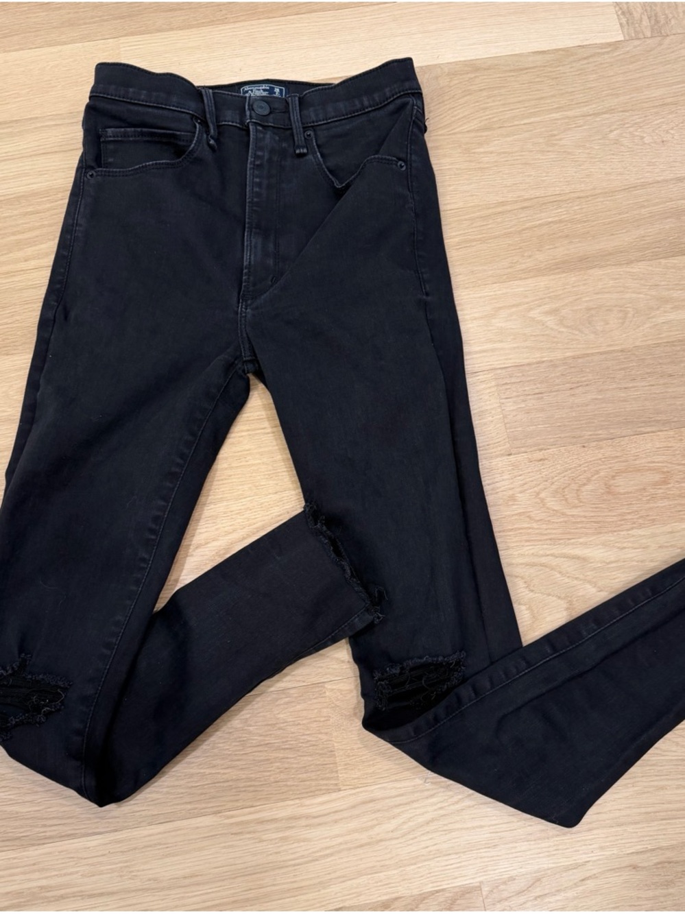 Abercrombie & Fitch Women Black Skinny Jeans Size 2
